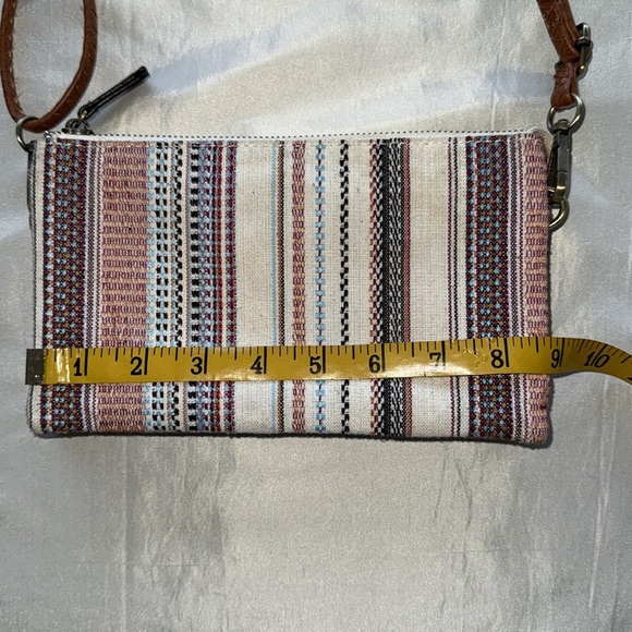 Jen & Co Riley Multi Stripe Crossbody Bag Clutch Multi Pockets Zip Adjustable - Picture 3 of 9